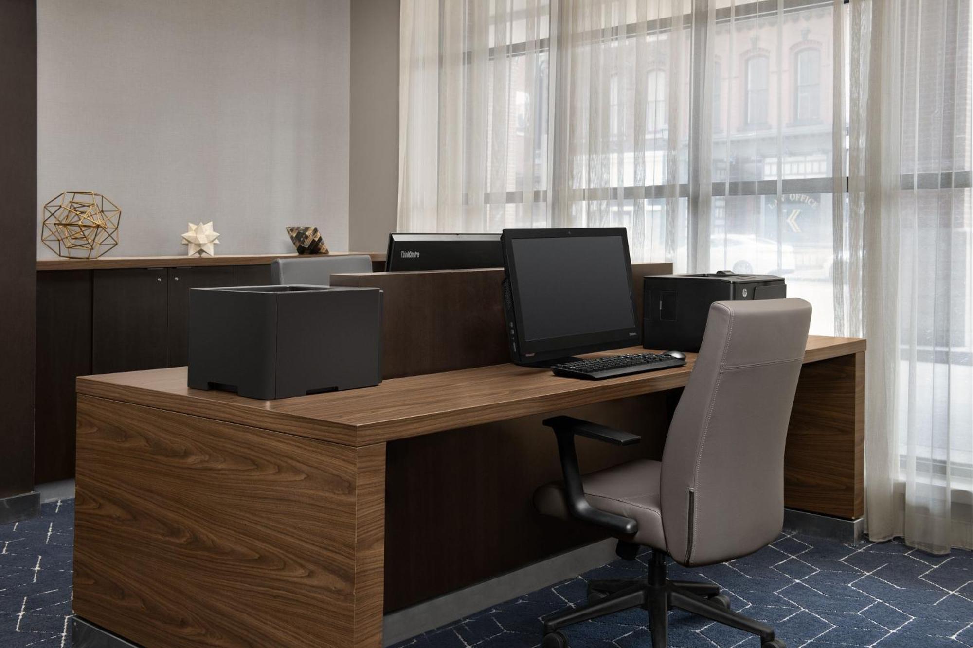 Courtyard By Marriott Syracuse Downtown At Armory Square Exterior foto