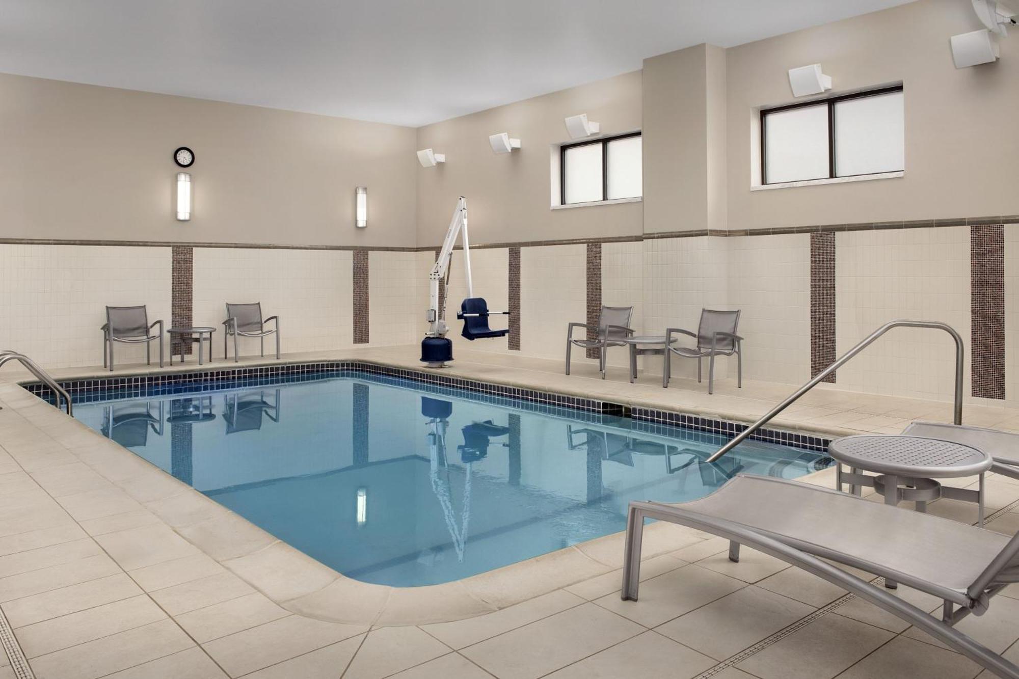 Courtyard By Marriott Syracuse Downtown At Armory Square Exterior foto